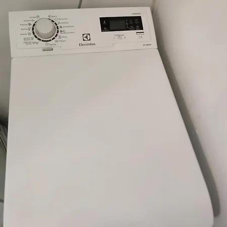 Fast In The Centrum Levice