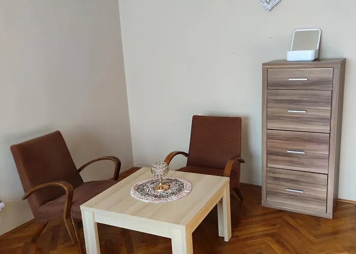 Fast In The Centrum شقة *